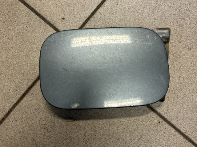 bontott AUDI A4 B6 Tankajtó