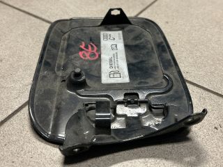 bontott AUDI A4 B6 Tankajtó