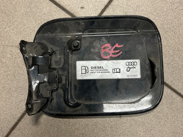 bontott AUDI A4 B6 Tankajtó