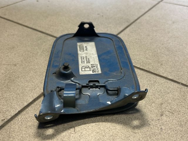 bontott AUDI A4 B6 Tankajtó