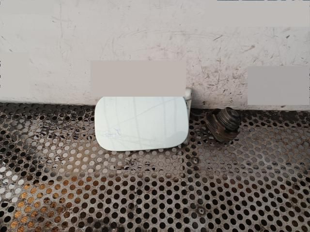 bontott AUDI A4 B6 Tankajtó