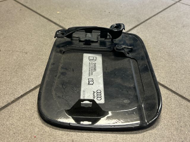 bontott AUDI A4 B6 Tankajtó