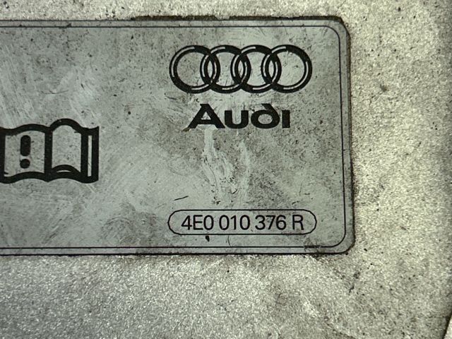 bontott AUDI A4 B6 Tankajtó