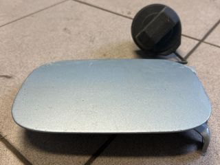 bontott AUDI A4 B6 Tankajtó