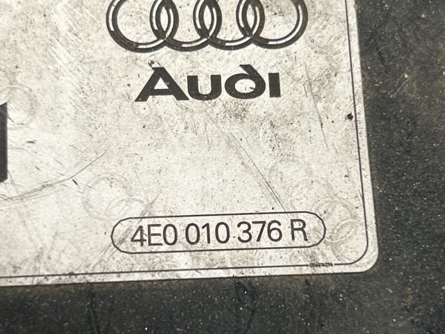 bontott AUDI A4 B6 Tankajtó