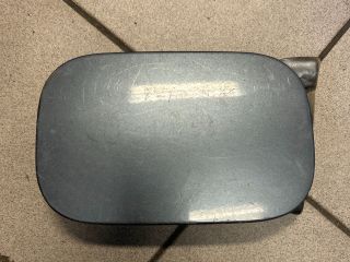 bontott AUDI A4 B6 Tankajtó