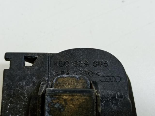 bontott AUDI A4 B6 Tartó Bak