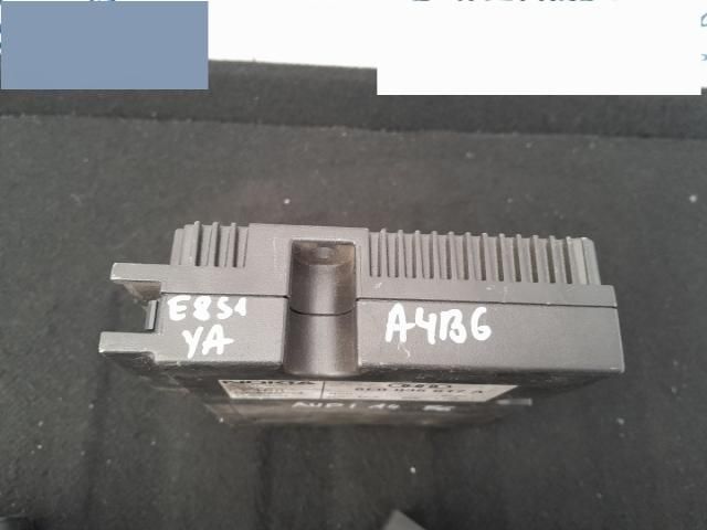 bontott AUDI A4 B6 Telefon Elektronika