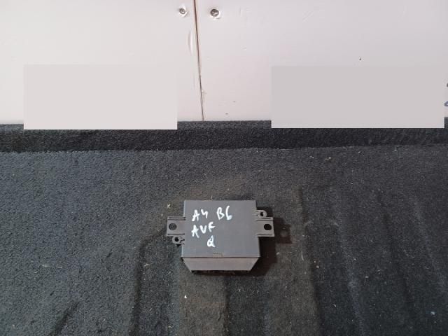 bontott AUDI A4 B6 Tolatóradar Elektronika