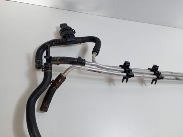 bontott AUDI A4 B6 Üzemanyagcső