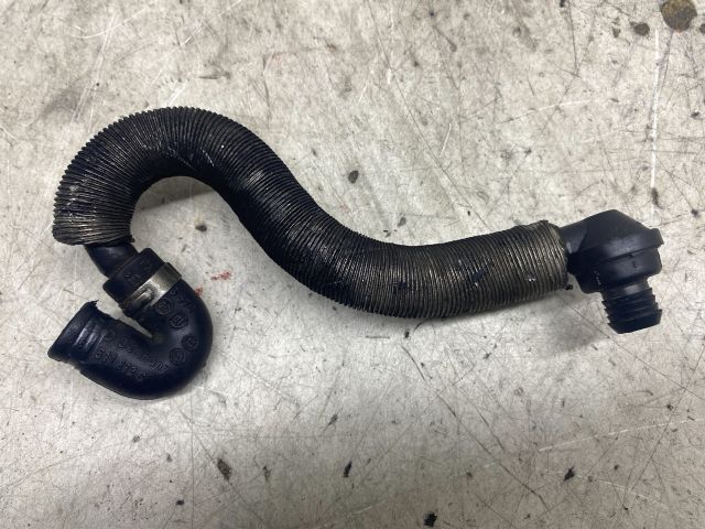 bontott AUDI A4 B6 Vákuumcső