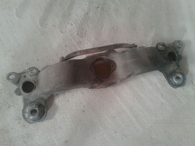 bontott AUDI A4 B6 Váltó Tartó Bak (Pozíciófüggetlen)