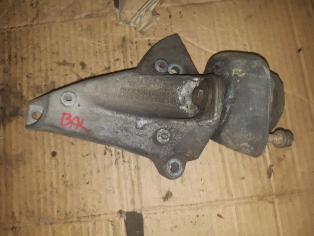 bontott AUDI A4 B6 Váltó Tartó Bak (Pozíciófüggetlen)