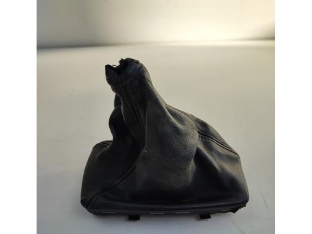 bontott AUDI A4 B6 Váltószoknya