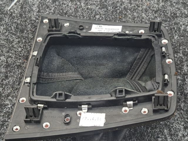 bontott AUDI A4 B6 Váltószoknya