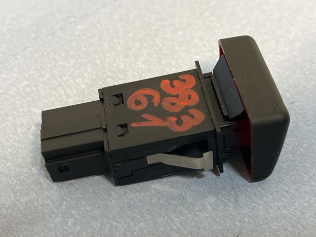 bontott AUDI A4 B6 Vészvillogó Kapcsoló