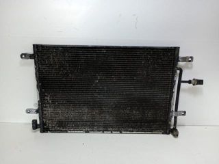 bontott AUDI A4 B6 Vízhűtő Radiátor Tartó