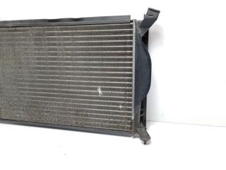 bontott AUDI A4 B6 Vízhűtő Radiátor Tartó