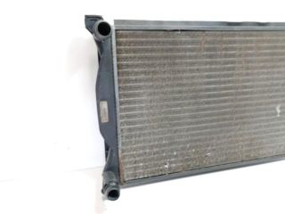 bontott AUDI A4 B6 Vízhűtő Radiátor Tartó