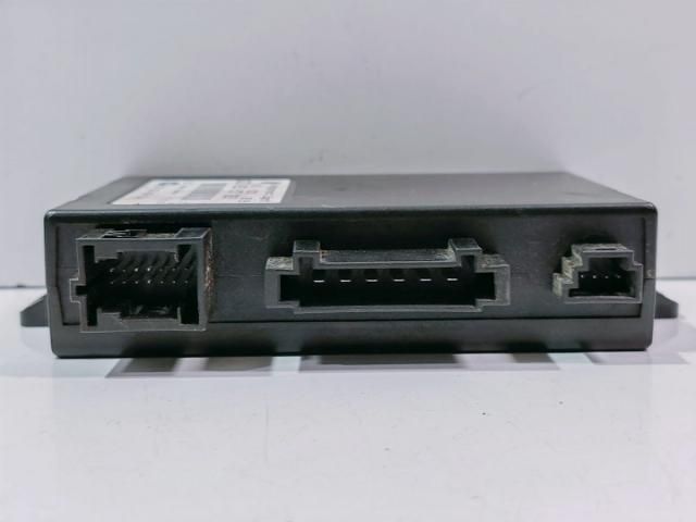 bontott AUDI A4 B6 Vonóhorog Elektronika