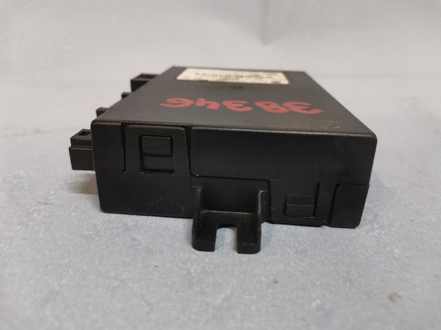 bontott AUDI A4 B6 Vonóhorog Elektronika