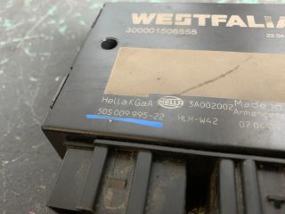 bontott AUDI A4 B6 Vonóhorog Elektronika