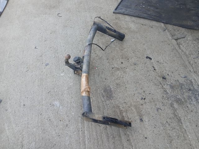 bontott AUDI A4 B6 Vonóhorog