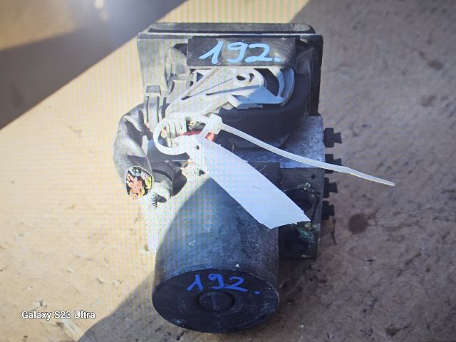 bontott AUDI A4 B7 ABS Kocka