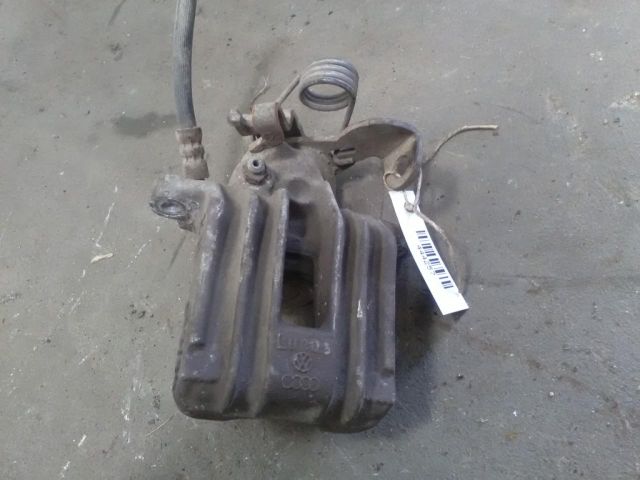 bontott AUDI A4 B7 Bal hátsó Féknyereg Munkahengerrel