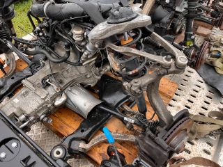 bontott AUDI A4 B7 Első Bölcső