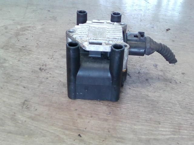 bontott AUDI A4 B7 Gyújtótrafó