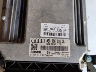 bontott AUDI A4 B7 Motorvezérlő