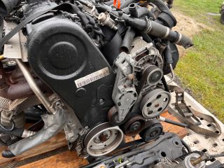 bontott AUDI A4 B7 Önindító