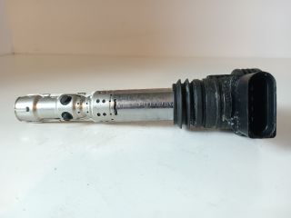 bontott AUDI A4 B7 Gyújtótrafó