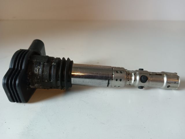 bontott AUDI A4 B7 Gyújtótrafó