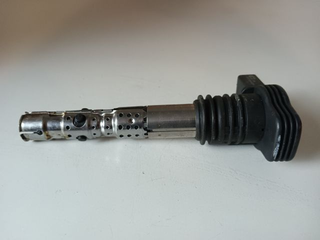 bontott AUDI A4 B7 Gyújtótrafó