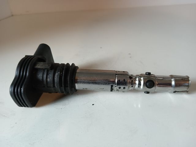 bontott AUDI A4 B7 Gyújtótrafó