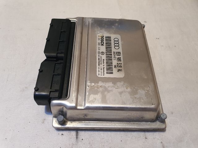 bontott AUDI A4 B7 Motorvezérlő