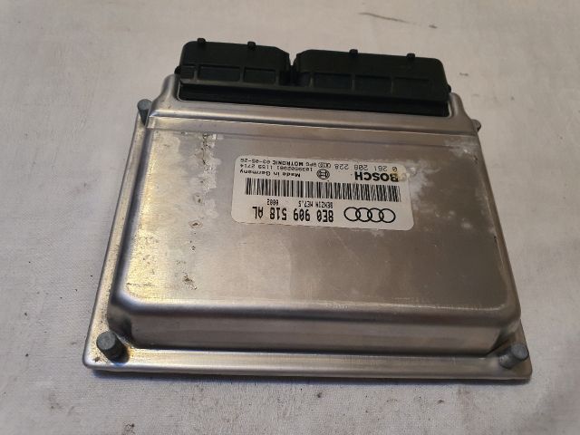 bontott AUDI A4 B7 Motorvezérlő