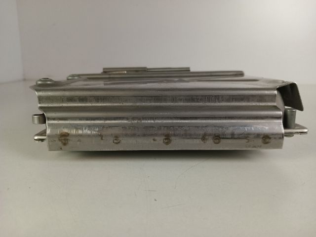 bontott AUDI A4 B7 Motorvezérlő