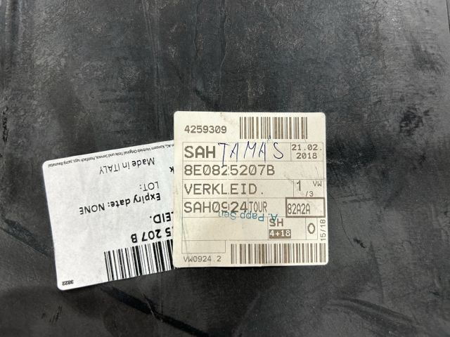 bontott AUDI A4 B7 Alsó Motorburkolat