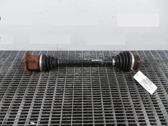 bontott AUDI A4 B7 Bal Féltengely