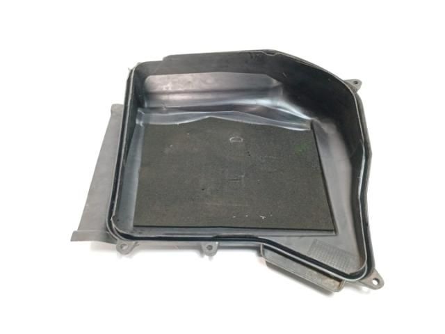 bontott AUDI A4 B7 Biztosítéktábla Fedél