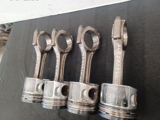 bontott AUDI A4 B7 Dugattyú