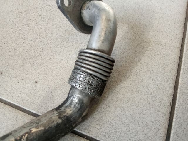 bontott AUDI A4 B7 EGR Hűtő Cső