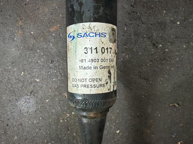 bontott AUDI A4 B7 Első Lengéscsillapító Pár