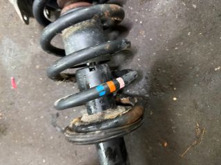 bontott AUDI A4 B7 Első Lengéscsillapító Pár