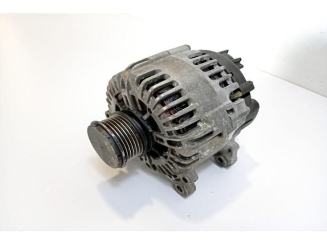 bontott AUDI A4 B7 Generátor