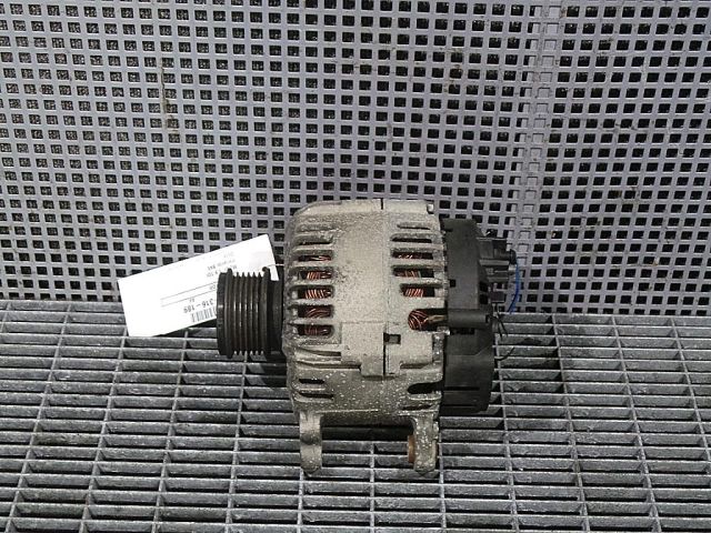 bontott AUDI A4 B7 Generátor