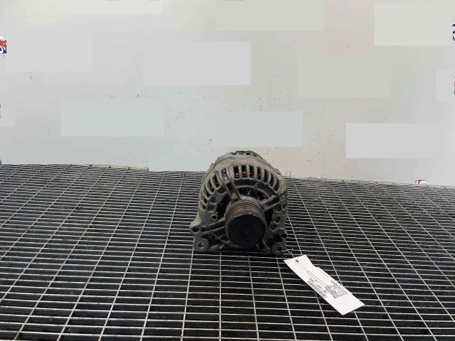 bontott AUDI A4 B7 Generátor